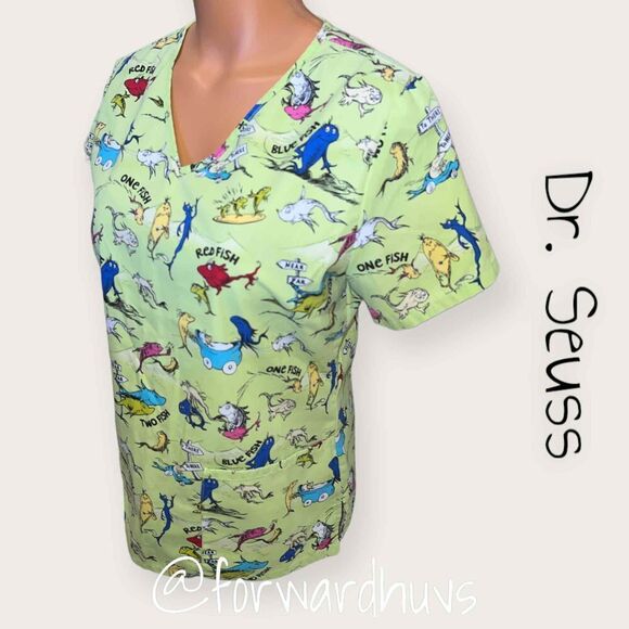 Dr. Seuss One Fish Scrub Top Size XS - Picture 4 of 11